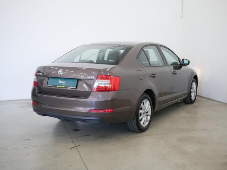 Škoda Octavia - hlavní fotka