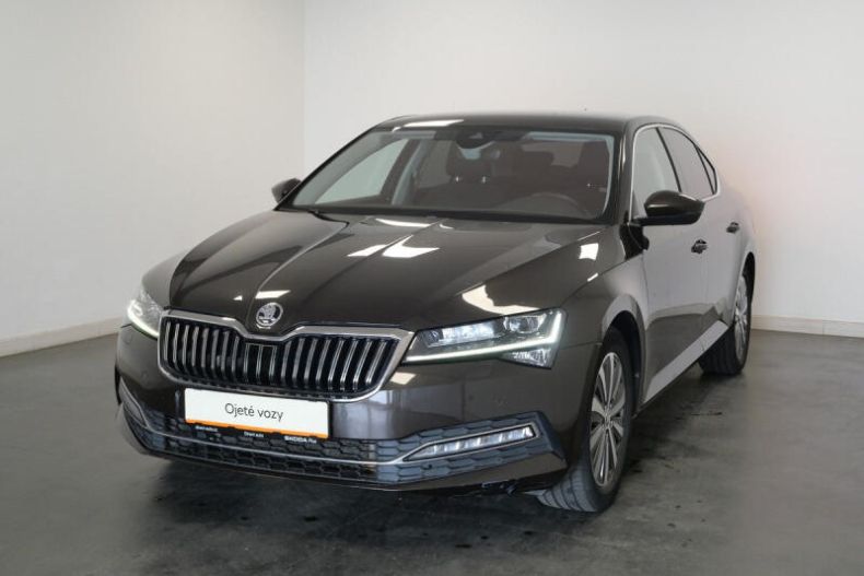 Škoda Superb - hlavní foto