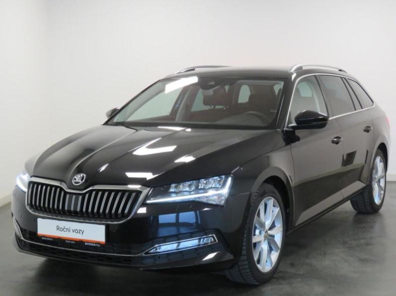 Škoda Superb - hlavní foto