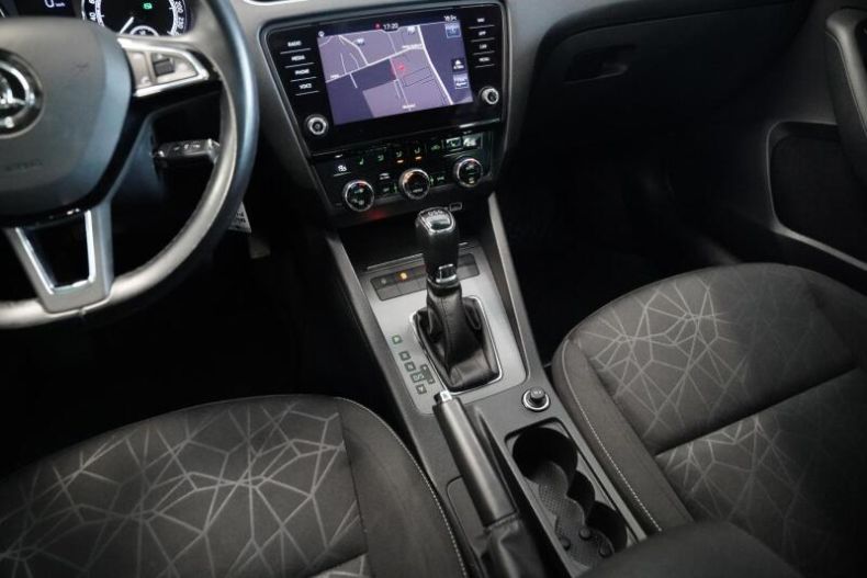 Škoda Octavia - hlavní fotka