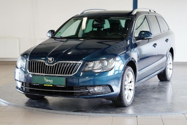 Škoda Superb - hlavní foto