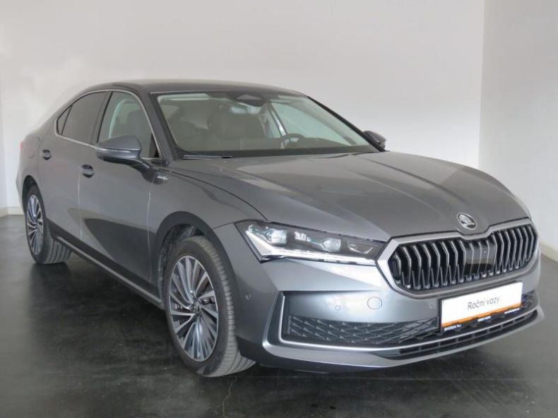 Škoda Superb - hlavní fotka