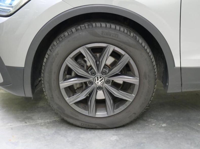Volkswagen Tiguan - hlavní fotka