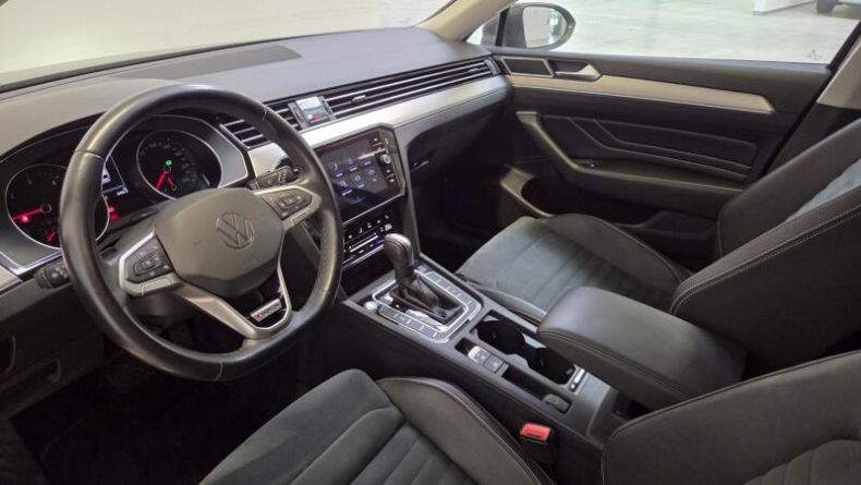 Volkswagen Passat - hlavní fotka