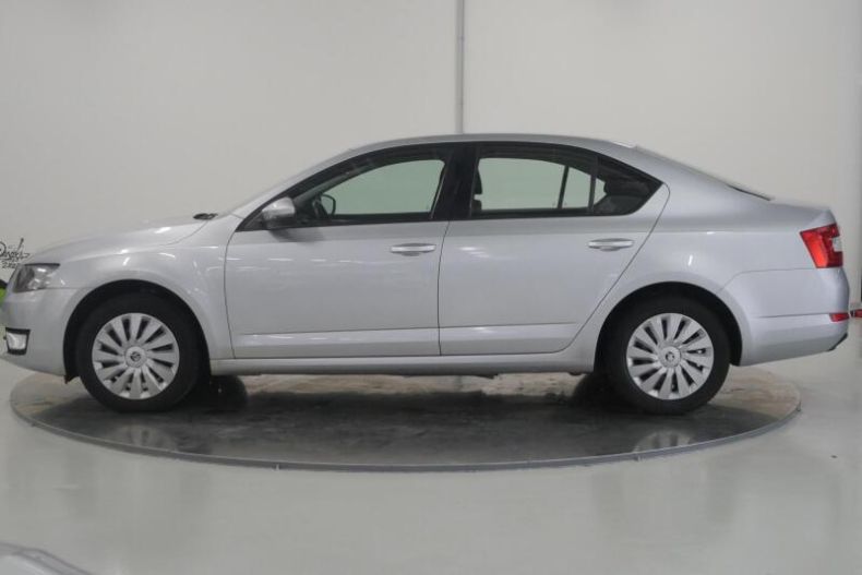 Škoda Octavia - hlavní fotka