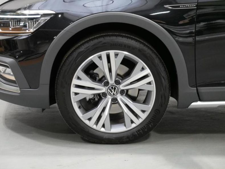 Volkswagen Passat - hlavní fotka