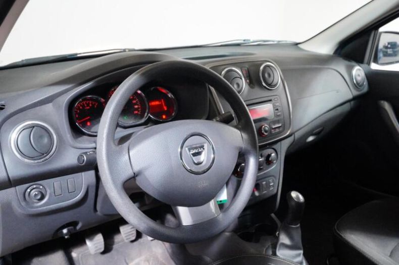 Dacia Logan - hlavní fotka
