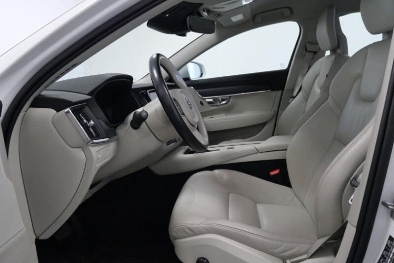 Volvo V90 - hlavní foto
