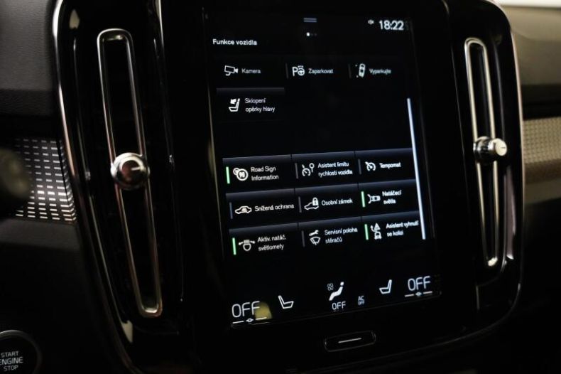 Volvo XC40 - hlavní fotka