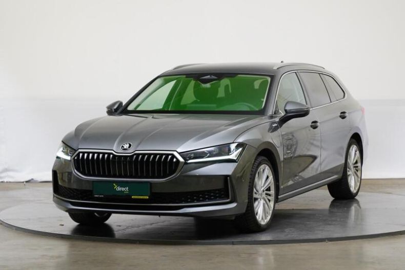 Škoda Superb - hlavní foto
