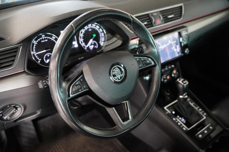 Škoda Superb - hlavní foto