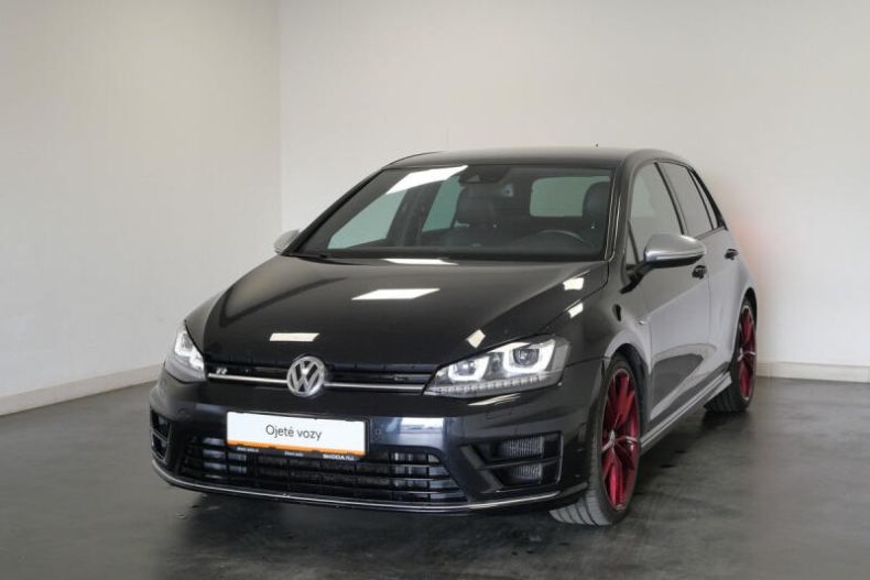 Volkswagen Golf - hlavní fotka inzerátu