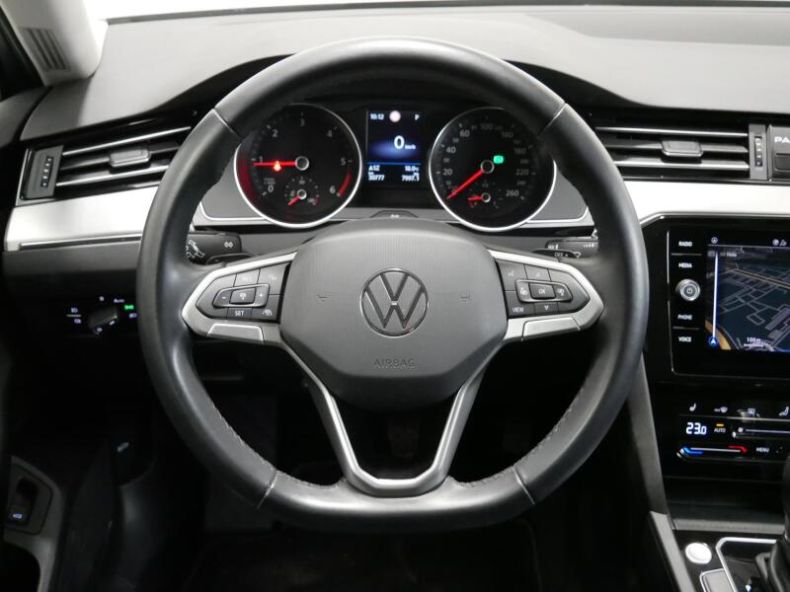 Volkswagen Passat - hlavní fotka