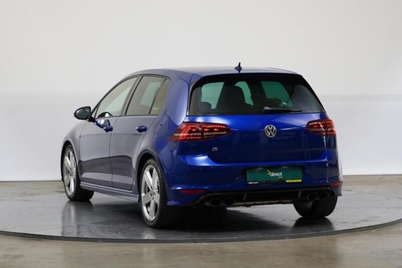 Volkswagen Golf - hlavní fotka