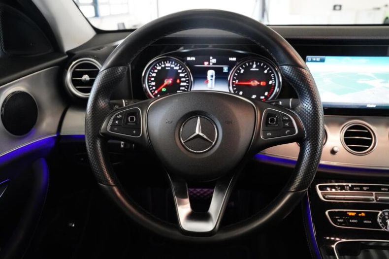 Mercedes Třída E - hlavní foto