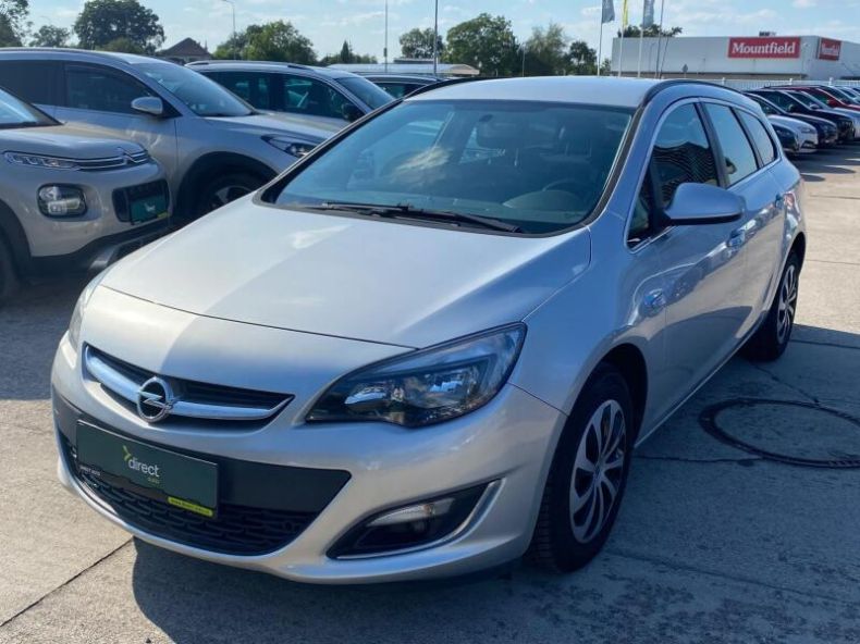 Opel Astra - hlavní foto
