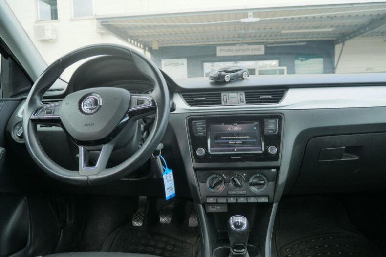 Škoda Rapid - hlavní fotka