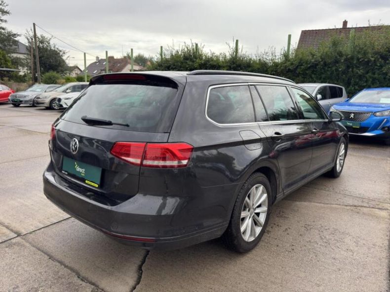 Volkswagen Passat - hlavní fotka