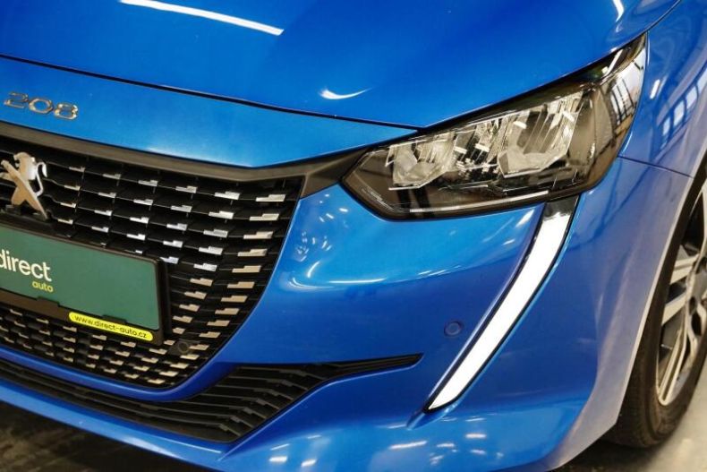 Peugeot 208 - hlavní fotka