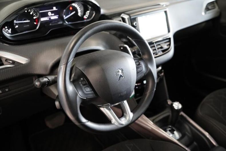 Peugeot 2008 - hlavní fotka