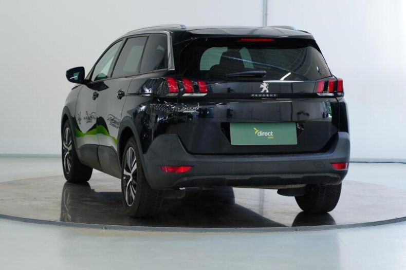 Peugeot 5008 - hlavní fotka