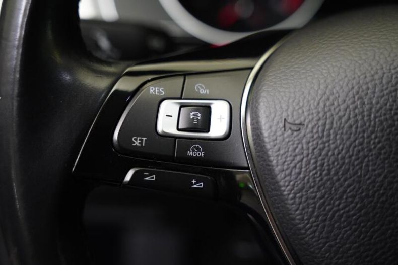 Volkswagen Passat - hlavní fotka