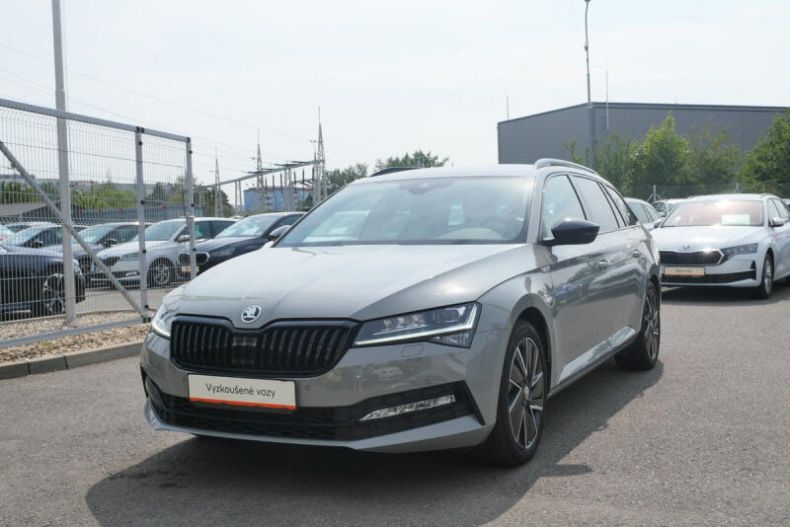 Škoda Superb - hlavní foto