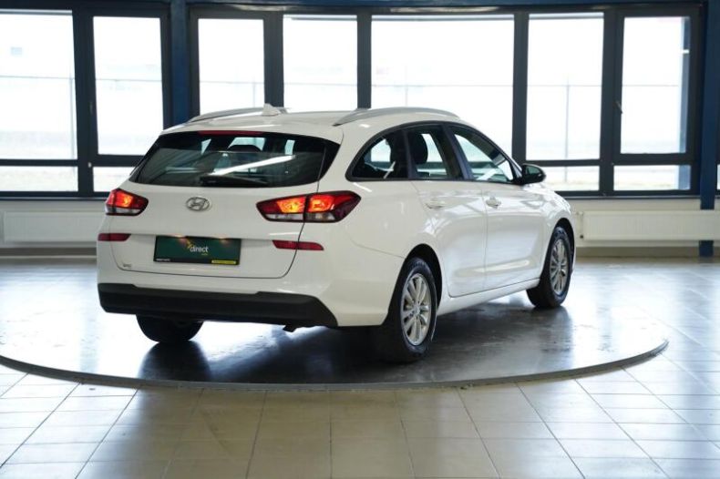 Hyundai i30 - hlavní fotka