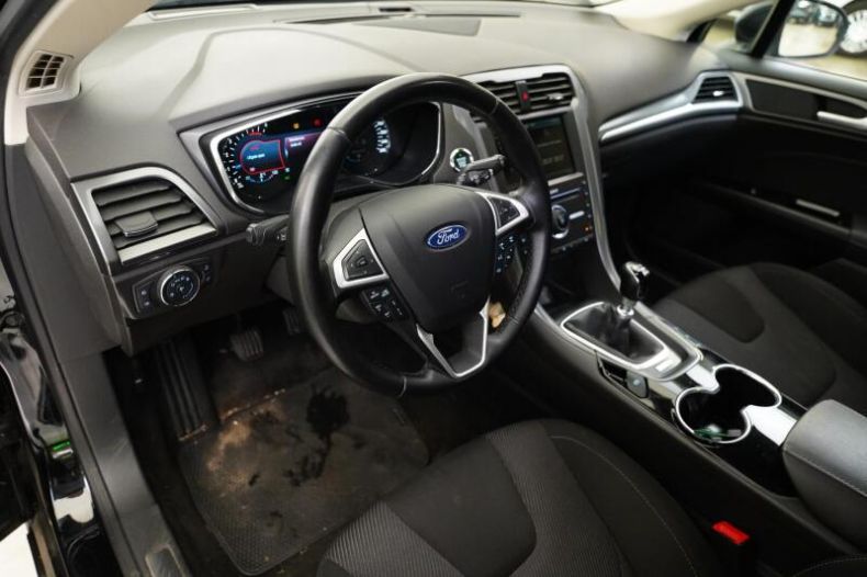 Ford Mondeo - hlavní fotka
