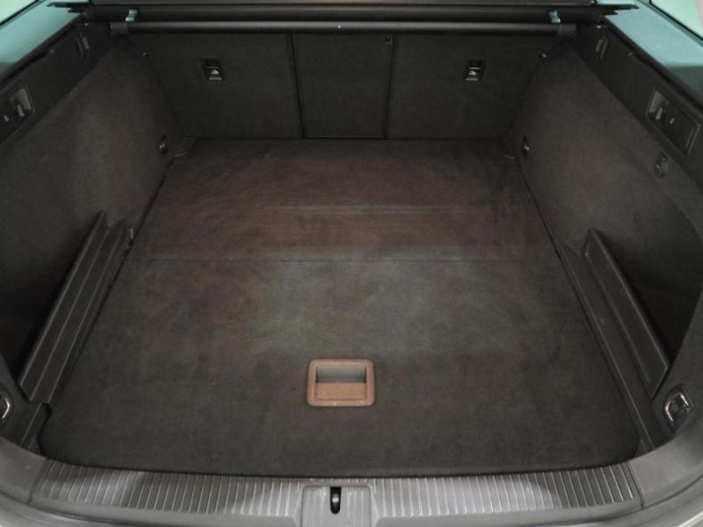 Volkswagen Passat - hlavní fotka