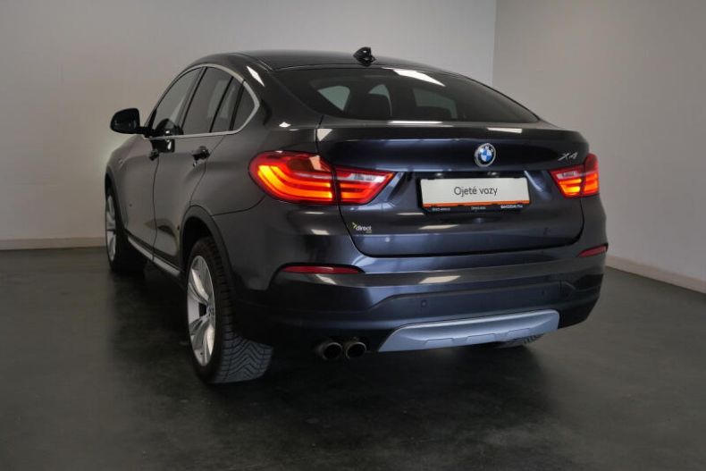 BMW X4 - hlavní fotka