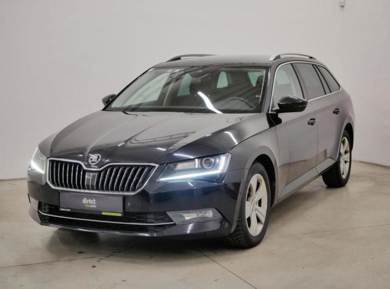 Škoda Superb - hlavní foto