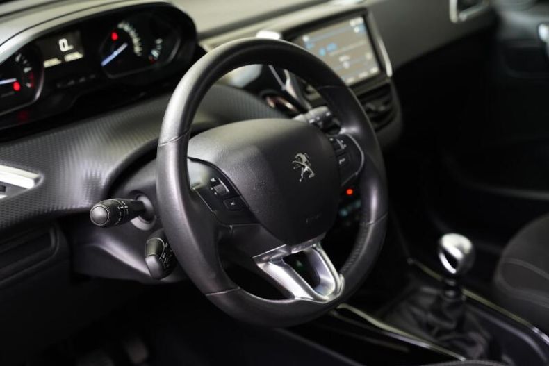 Peugeot 2008 - hlavní fotka