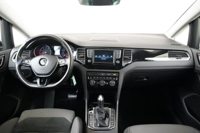 Volkswagen Golf - hlavní fotka
