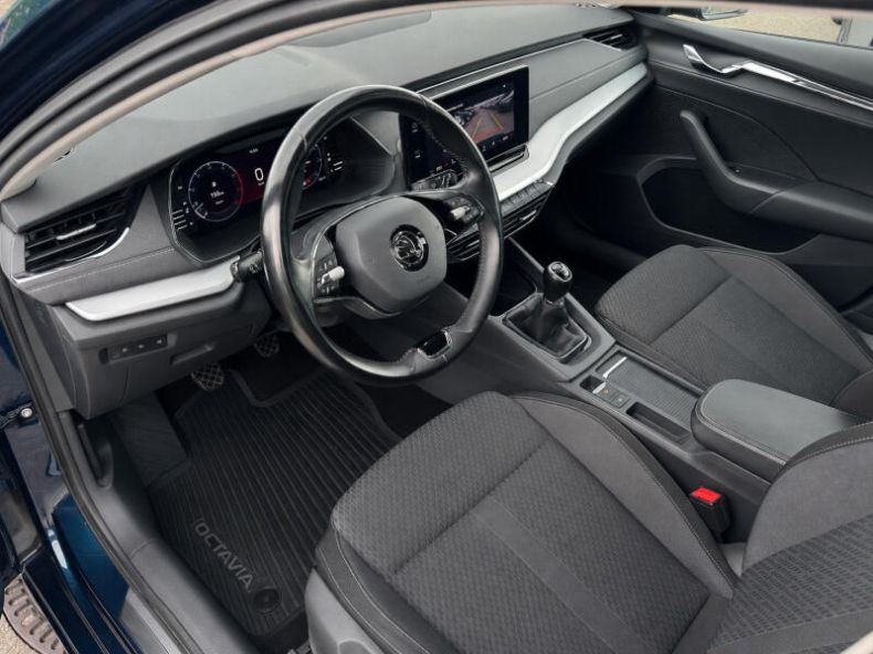 Škoda Octavia - hlavní fotka