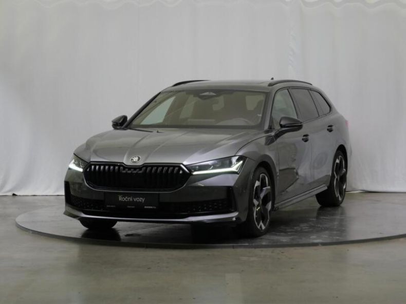 Škoda Superb - hlavní foto