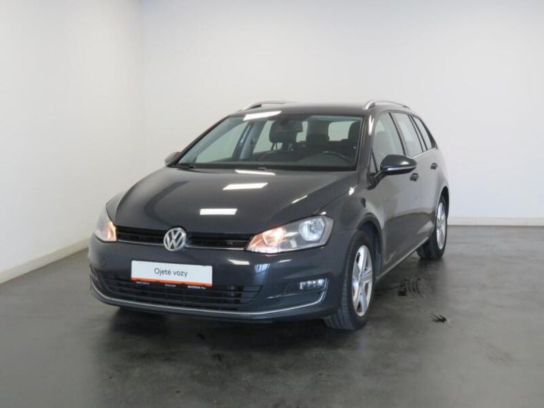 Volkswagen Golf - hlavní foto