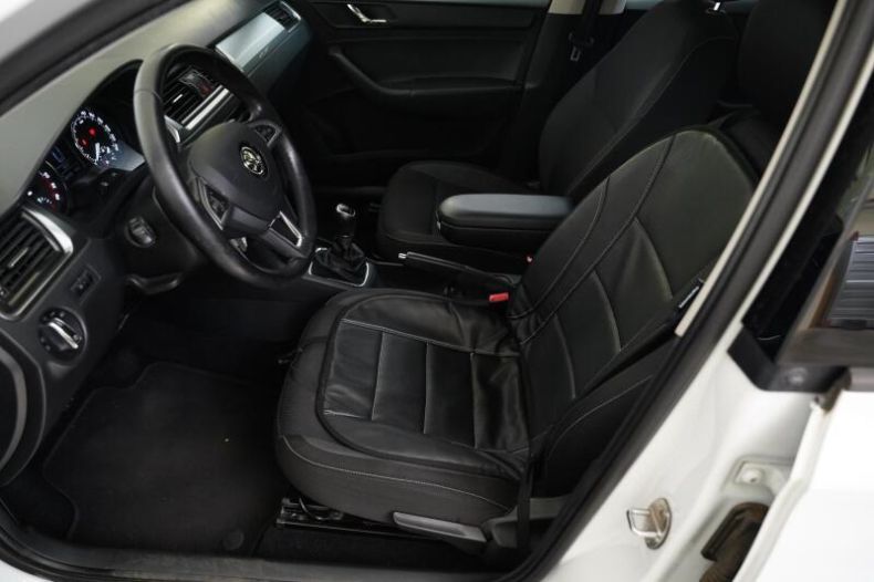Škoda Rapid - hlavní fotka