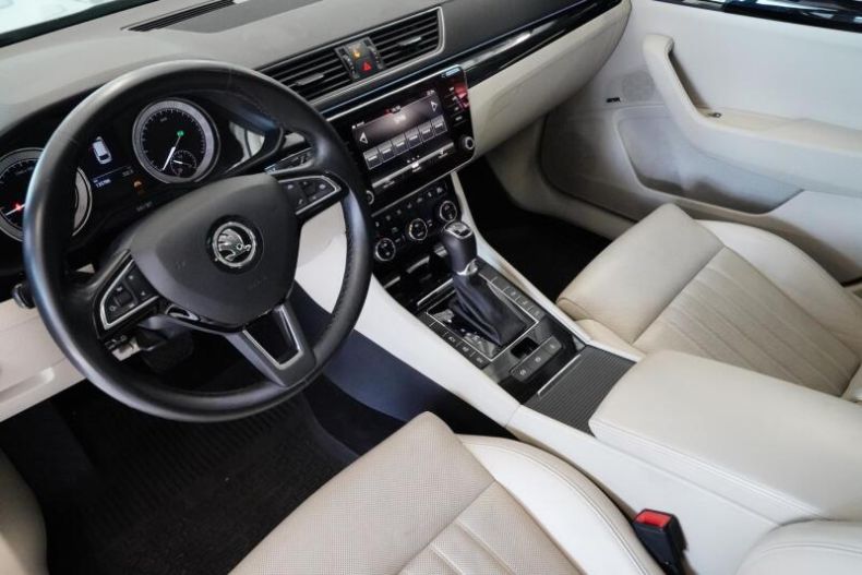 Škoda Superb - hlavní fotka