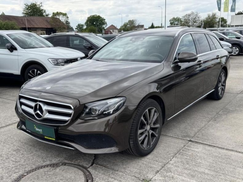 Mercedes Třída E - hlavní foto