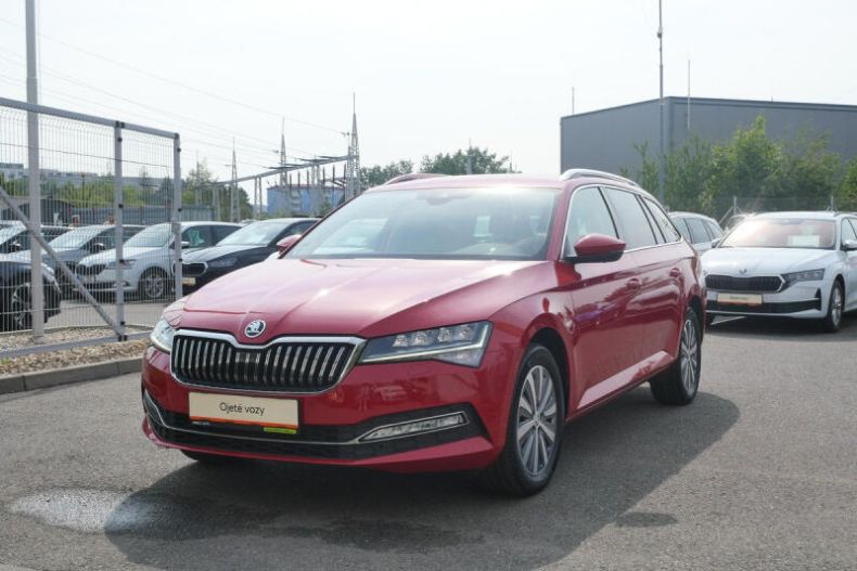 Škoda Superb - hlavní foto