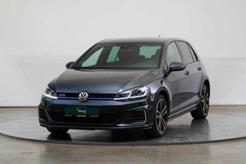 Volkswagen Golf - hlavní foto