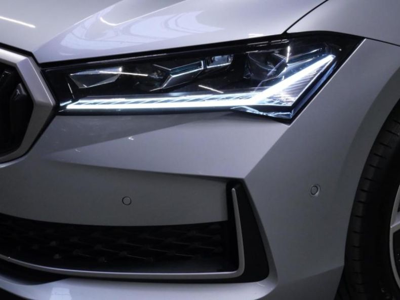 Škoda Superb - hlavní fotka