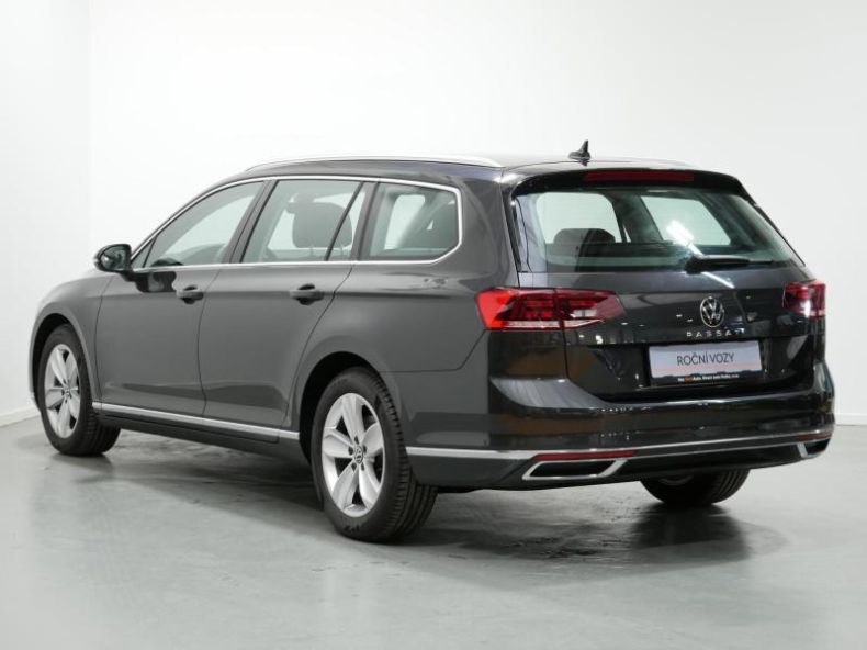 Volkswagen Passat - hlavní fotka