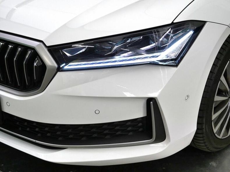 Škoda Superb - hlavní fotka