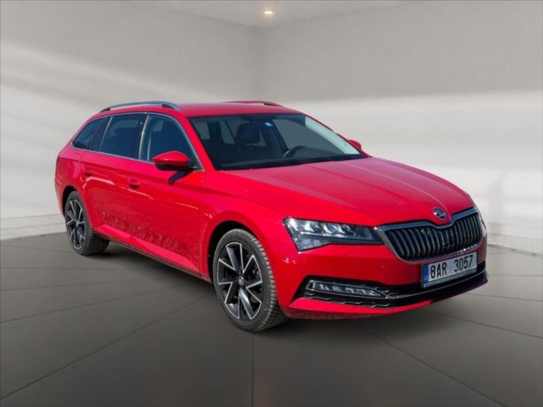 Škoda Superb - hlavní foto