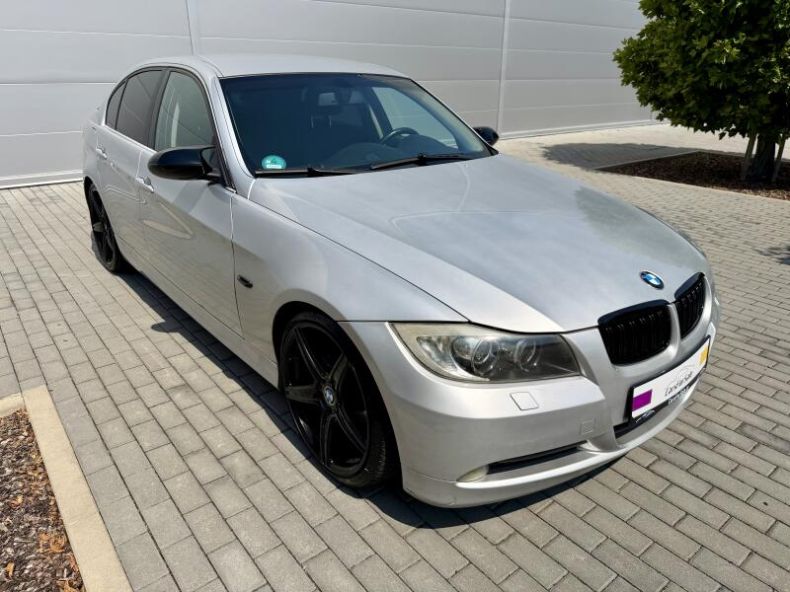 BMW Řada 3 - hlavní foto