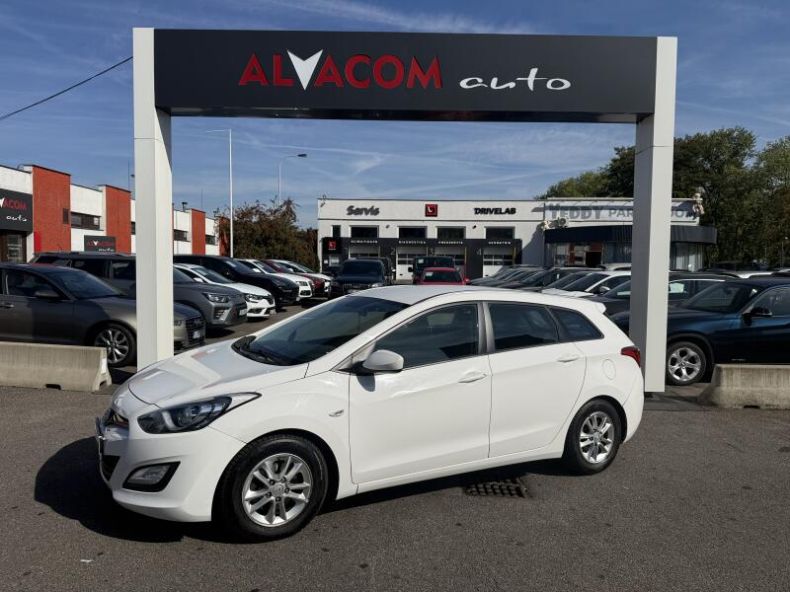 Hyundai i30 - hlavní foto