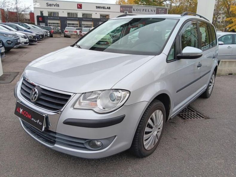 Volkswagen Touran - hlavní foto