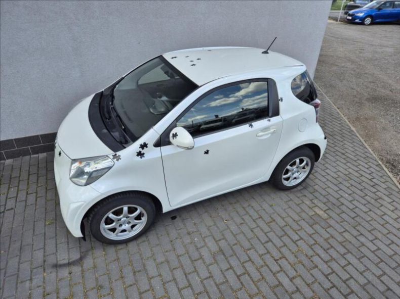 Toyota iQ - hlavní fotka